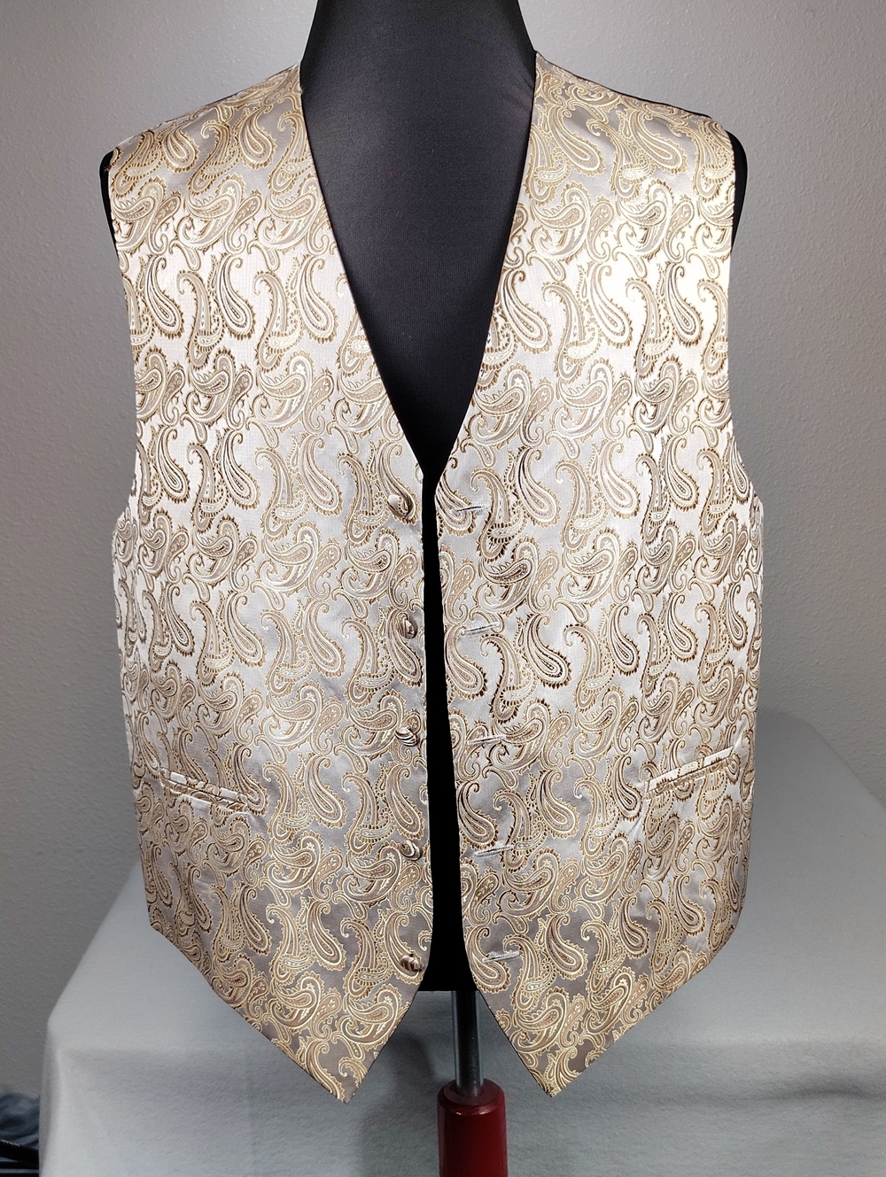 Brand Q Gold, Cream, Brown And Black Vest - STUNNING Size Medium